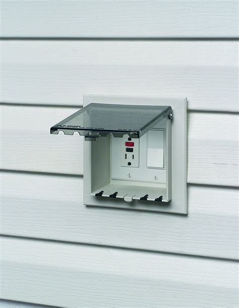 3 gang outdoor electrical box